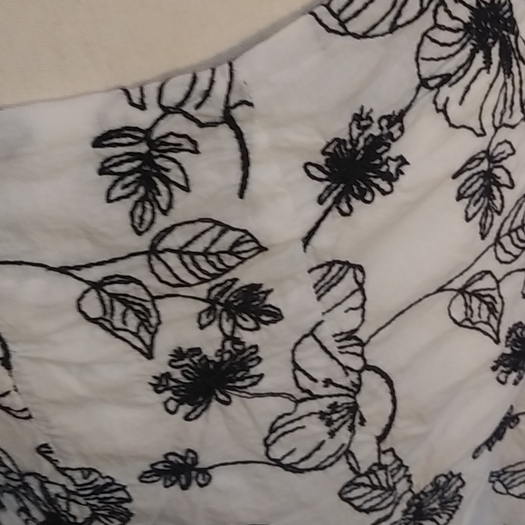 Jackie K skirt - Picture 2 of 5